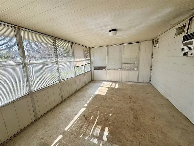 112 Savannah St — Photo 18