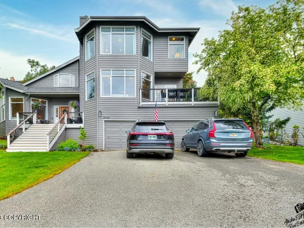 18725 Villages Scenic Pkwy, Anchorage, AK 99516