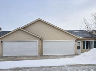 4666 8th Ave S, Fargo, ND 58103