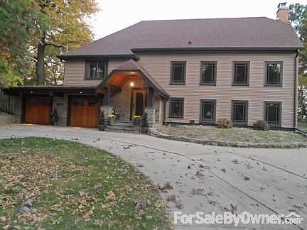 1st image of 2020 Park Dr