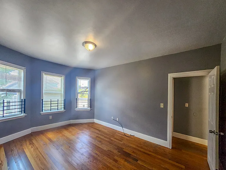 12 Fox St #3 — Photo 10