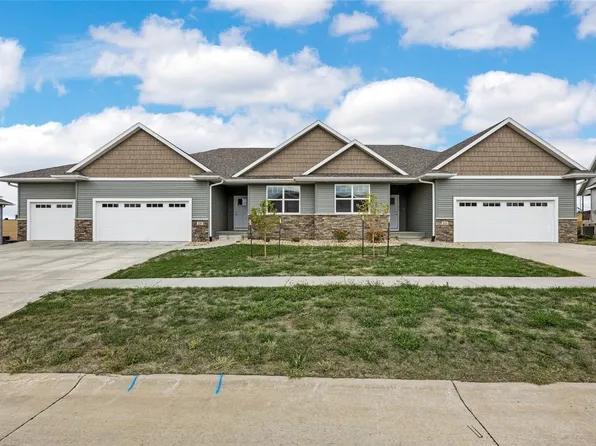 220 Ridge View Dr, Fairfax, IA 52228
