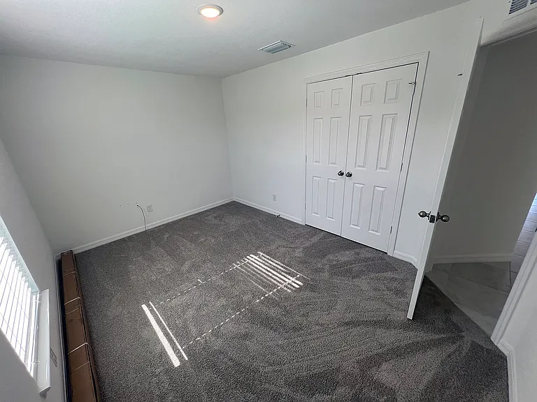 1510 SW 13th Ter — Photo 5