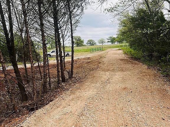5th image of 18488 Coker Rd