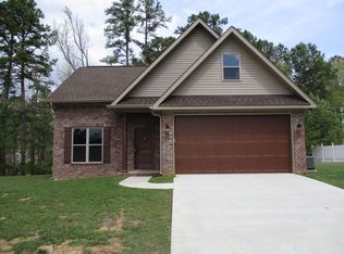373 Chapel Hill Dr, Meridian, MS 39305