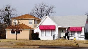 2nd image of 1900 Kemp Blvd