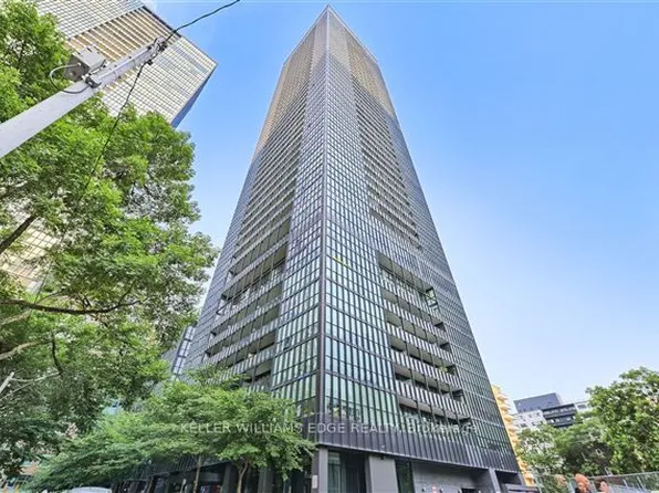101 Charles St E #408, Toronto, ON M4Y 0A9
