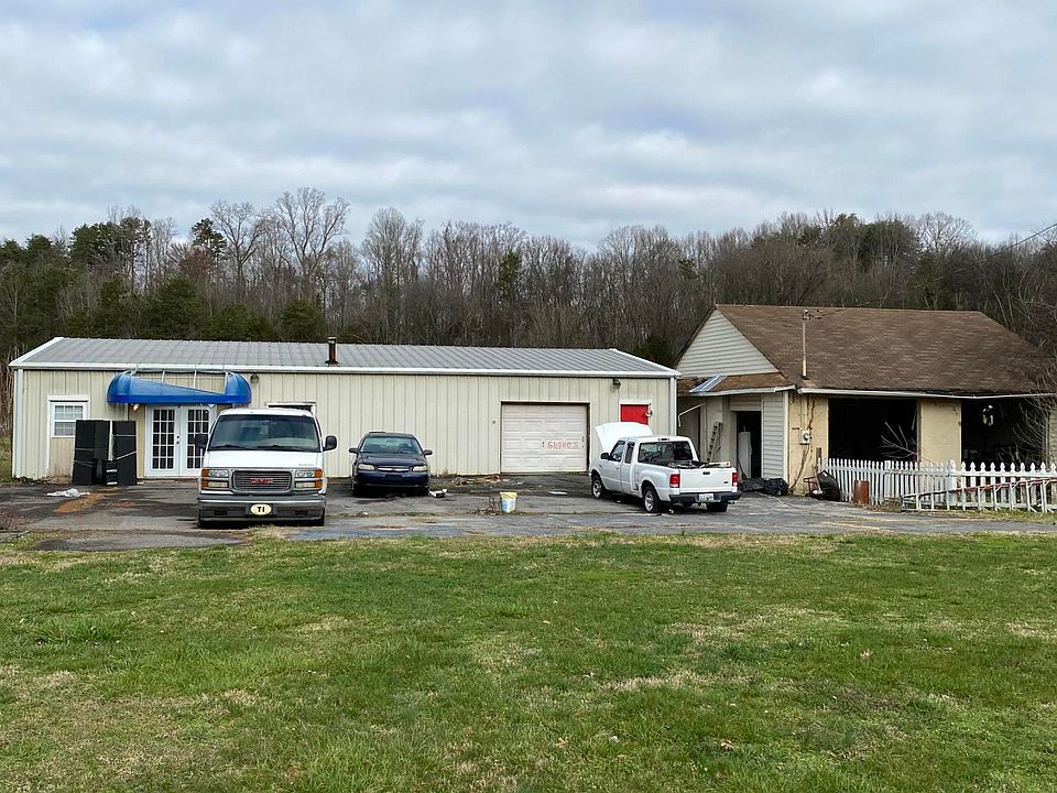 1st image of 1004 Hobby Ln