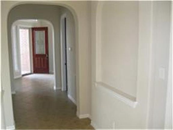 2nd image of 809 Saddlebrook Dr