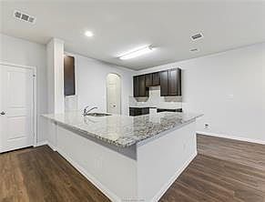 3rd image of 968 Rice Dr