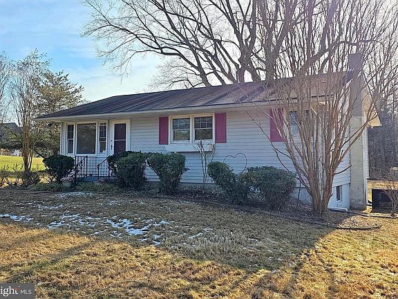 3rd image of 6125 Fishers Station Rd