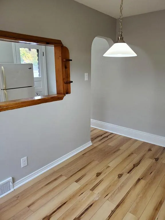 1239 Eggert Rd — Photo 4