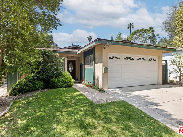 22100 Dumetz Rd, Woodland Hills, CA 91364