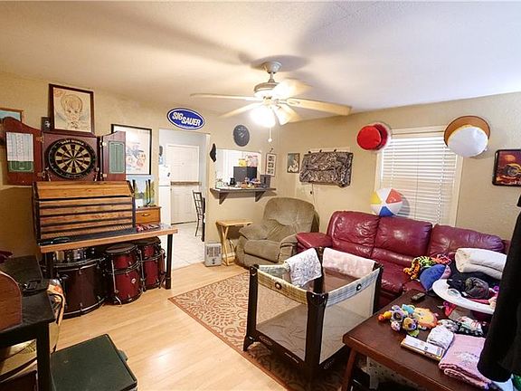 4th image of 4607 N Rockwell Ave