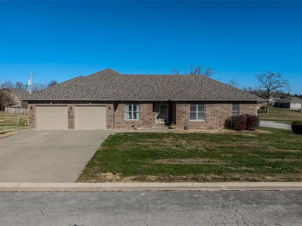 427 Heidi Rd, Lebanon, MO 65536