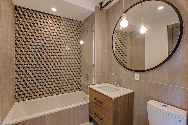 Rented by EXR | media 8