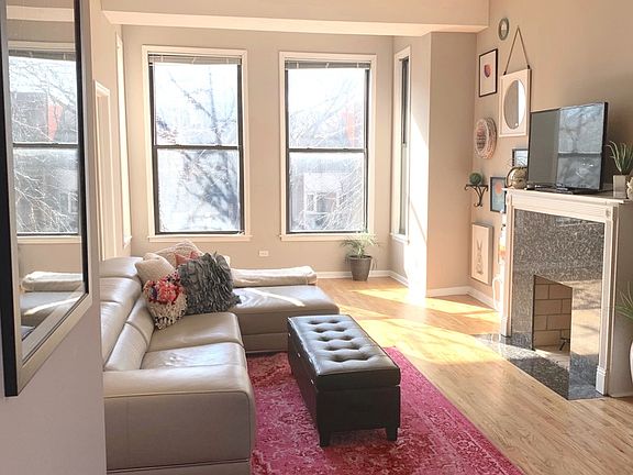 3rd image of 320 W Evergreen Ave APT 3F