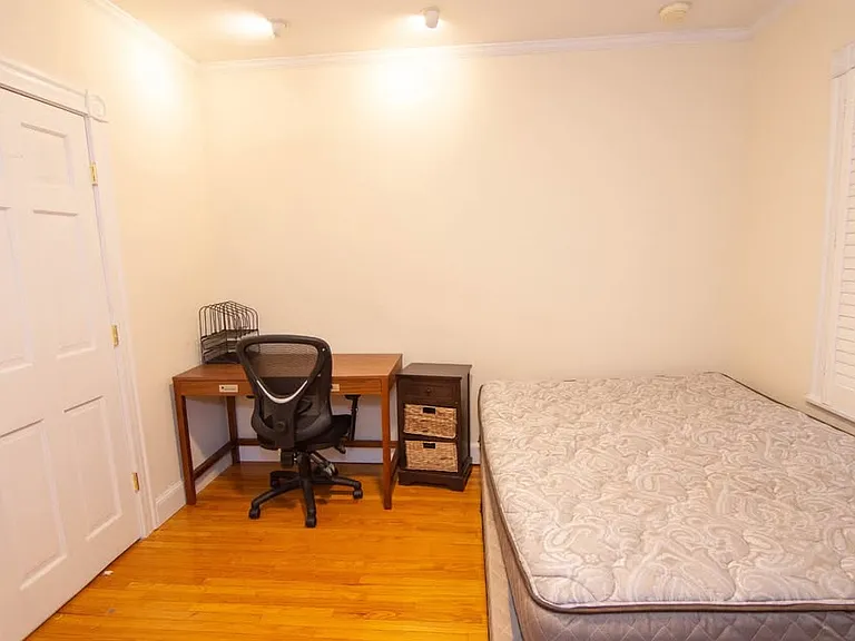 77-79 Putnam Ave #1 — Photo 4