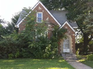 713 McCarthy Rd, Lemont, IL 60439