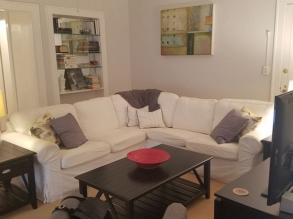 5th image of 130 4th Ave N APT 107