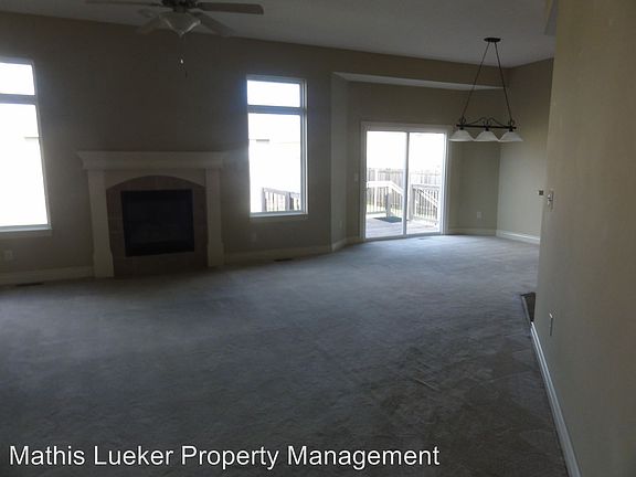 2nd image of 716 Sagebrush Way