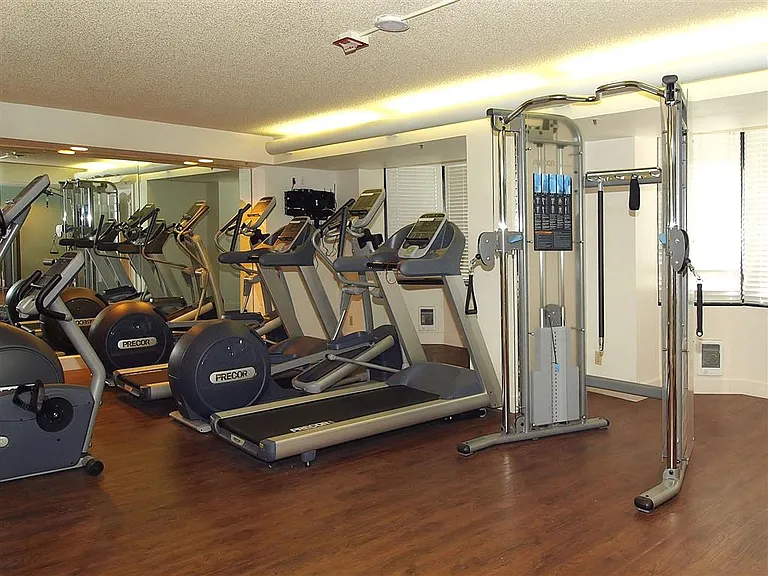 Tower 737 Condominium Rentals — Photo 15