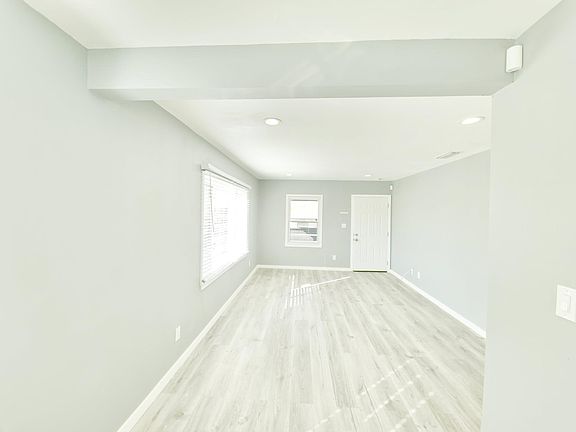 3rd image of 9442 S Manhattan Pl #9442