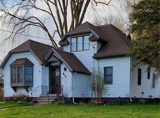 311 E Hepburn St, Prairie Farm, WI 54762