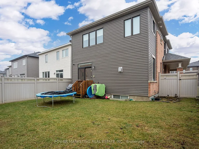 208 Alex Polowin Ave — Photo 34