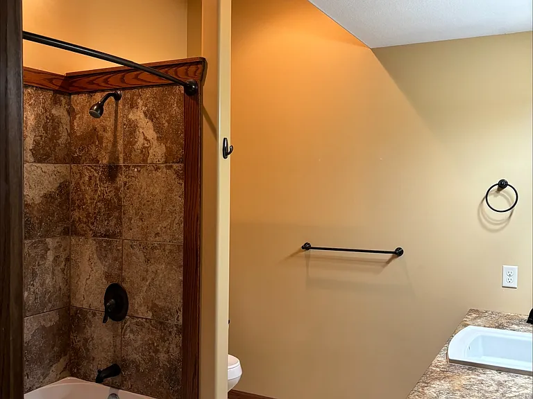 11803 Sandpiper Rd NE — Photo 11