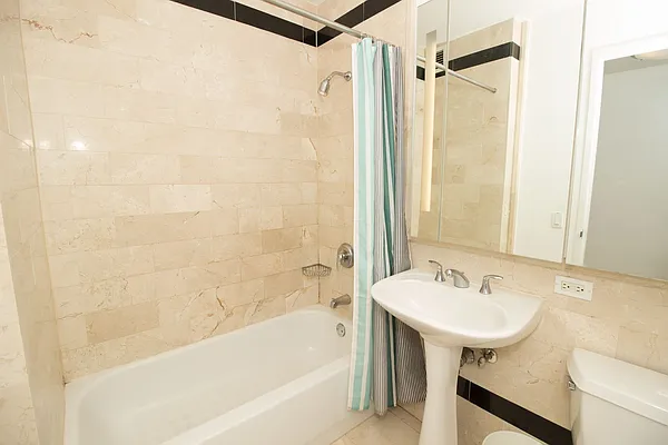 Rented by New York Residence | media 48