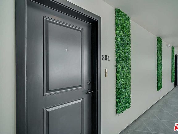 5th image of 7018 Alabama Ave #303