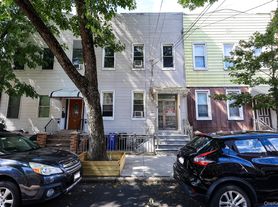 2013 Greene Ave, Ridgewood, NY