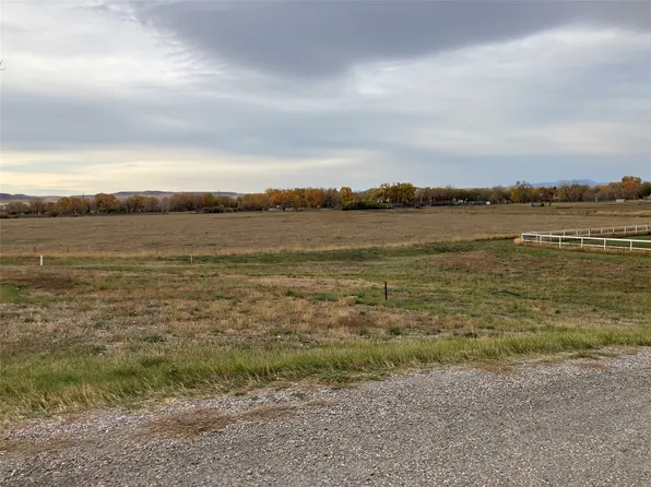 970 Division St SE, Choteau, MT 59422