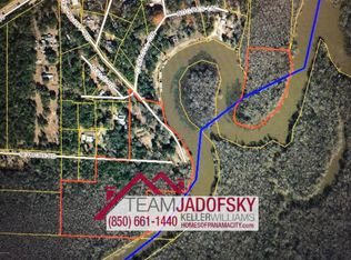 242 Rooks Bluff Rd, Ponce De Leon, FL 32455