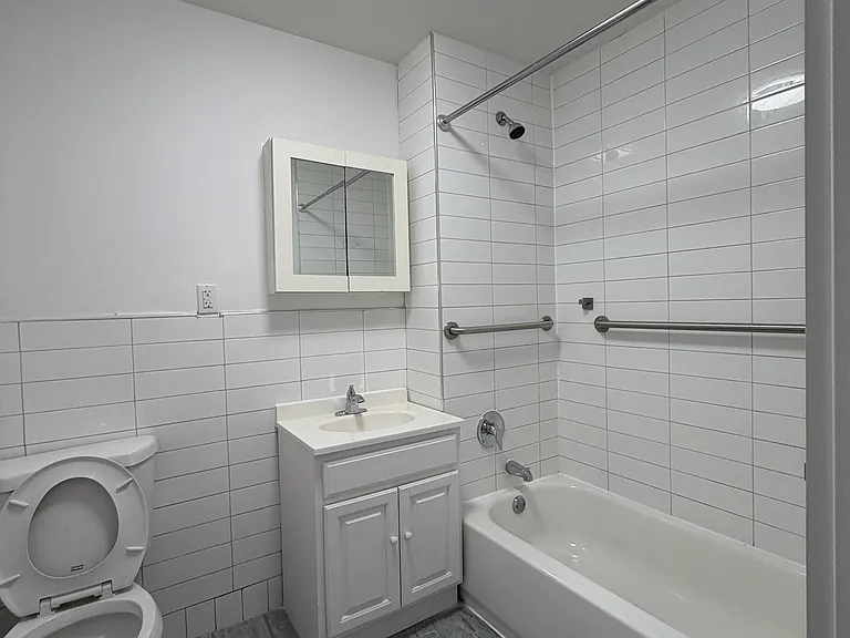 2278 Bronx Park E #8C — Photo 10