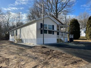 2 Stonewall Dr #174, Killingworth, CT 06419