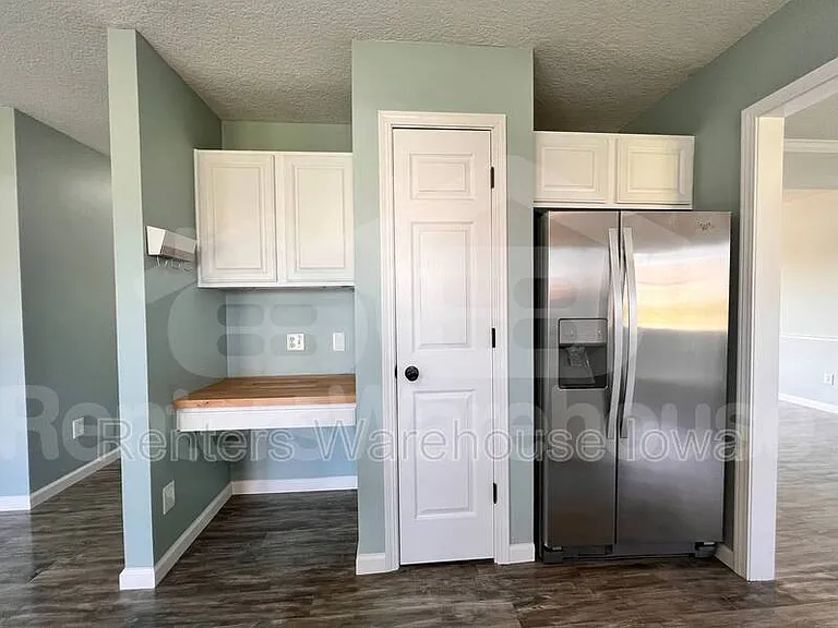 1709 NE Sherman Ct — Photo 8