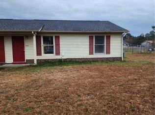 6513 Wicklow Pl, Fayetteville, NC 28304
