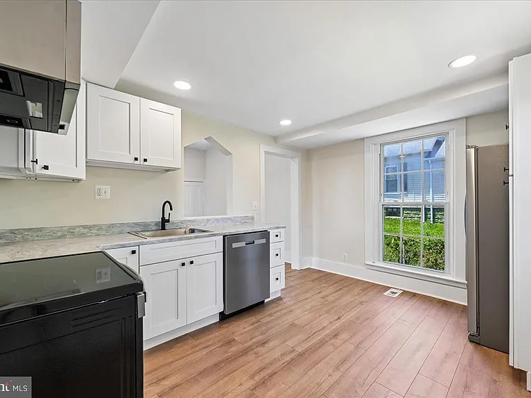 4012 Will St — Photo 18