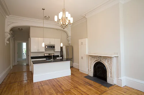 658 Massachusetts Ave #2 Photo 1