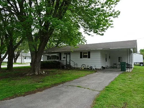 904 Walnut Ter Photo 1