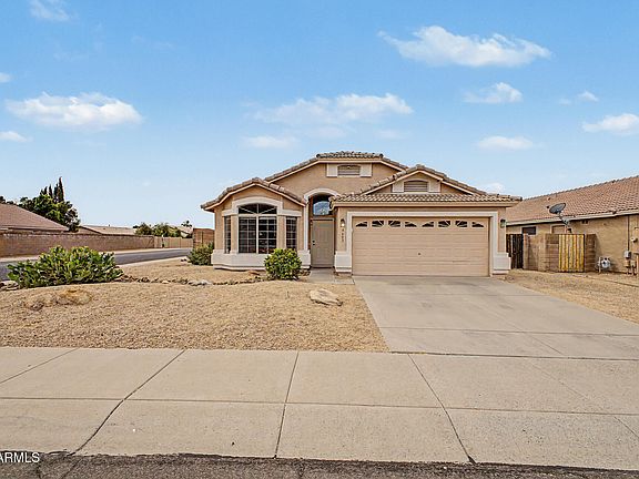 3rd image of 6603 W PRICKLY PEAR Trail
