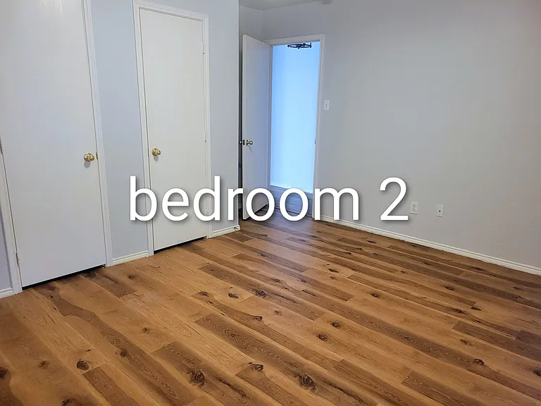 9105 Warren Dr — Photo 26