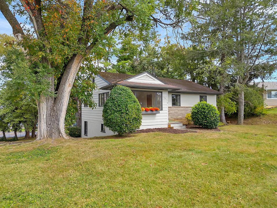 1st image of 125 Indian Hills Dr