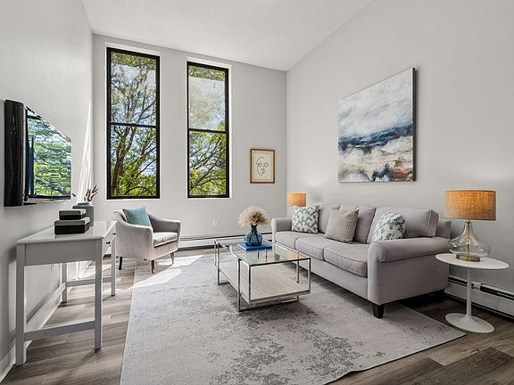 3rd image of 60 Gibson St APT 304