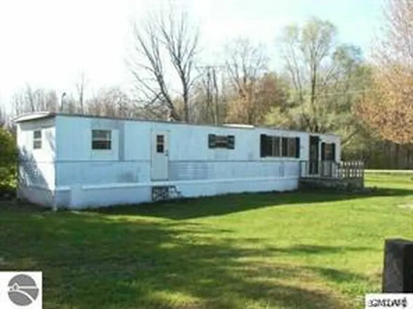 2556 N Ely Hwy, Alma, MI 48801