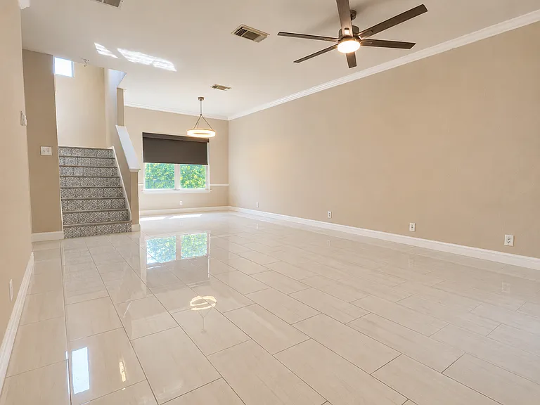 15335 Spring Land — Photo 3