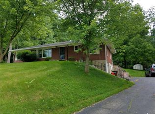 1727 Winding Trl, Springfield, OH 45503
