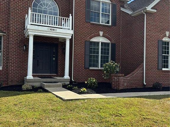 3rd image of 4318 Rexford Dr